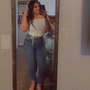 Meet your Posher, Astrid